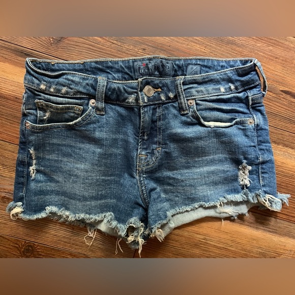 Lucky Brand The Cut Off Raw Hem Jean Shorts Sz O/25 Denim Distressed - Picture 1 of 10